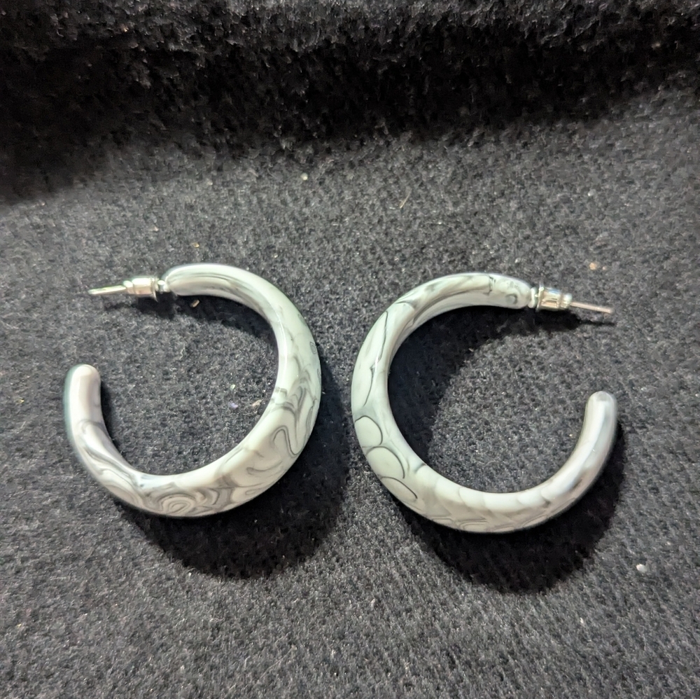 White And Gray Swirl Marble Plastic Lightweight Chunky Hoop Statement Earrings
